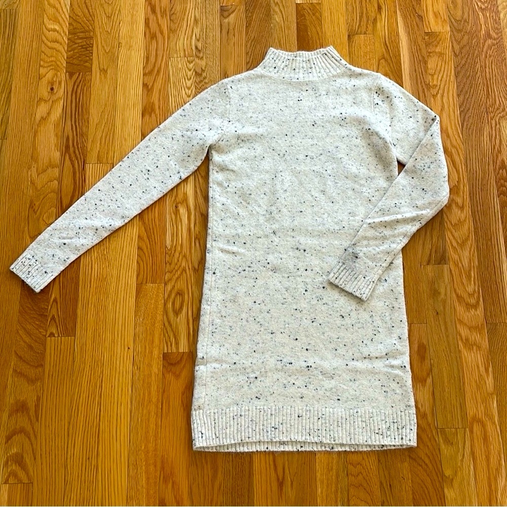 NWOT Studio 19 Oatmeal Sweater Dress